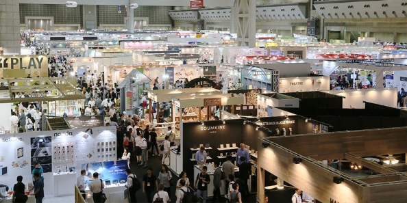 日本雜貨展GIFTEX TOKYO是日本領(lǐng)先的禮品、家居用品、文具、室內(nèi)設(shè)計(jì)用品、廚餐具廚具用品、時(shí)尚流行配飾、美容美保用品和嬰幼童用品的商務(wù)展會(huì)。 這是進(jìn)口商、批發(fā)商、零售商和來(lái)自世界各地的買(mǎi)家們進(jìn)行采購(gòu)和尋找OEM/ODM代工廠(chǎng)商的最佳場(chǎng)所。4月、6月、9月一年三屆開(kāi)展。